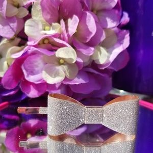 Bow tie barrette